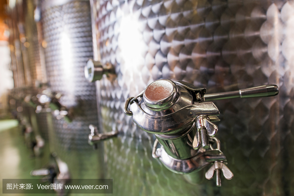 存儲(chǔ)空間。